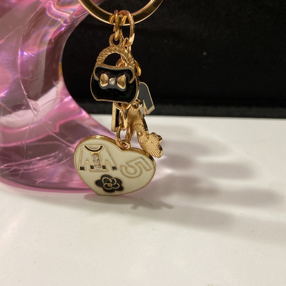 Upscale Keychain - Picture 2 of 5